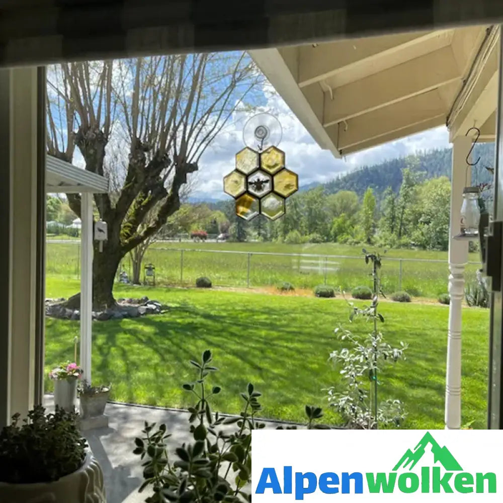 Alpenwolken - Bienenornament oder Sonnenfänger aus Buntglas