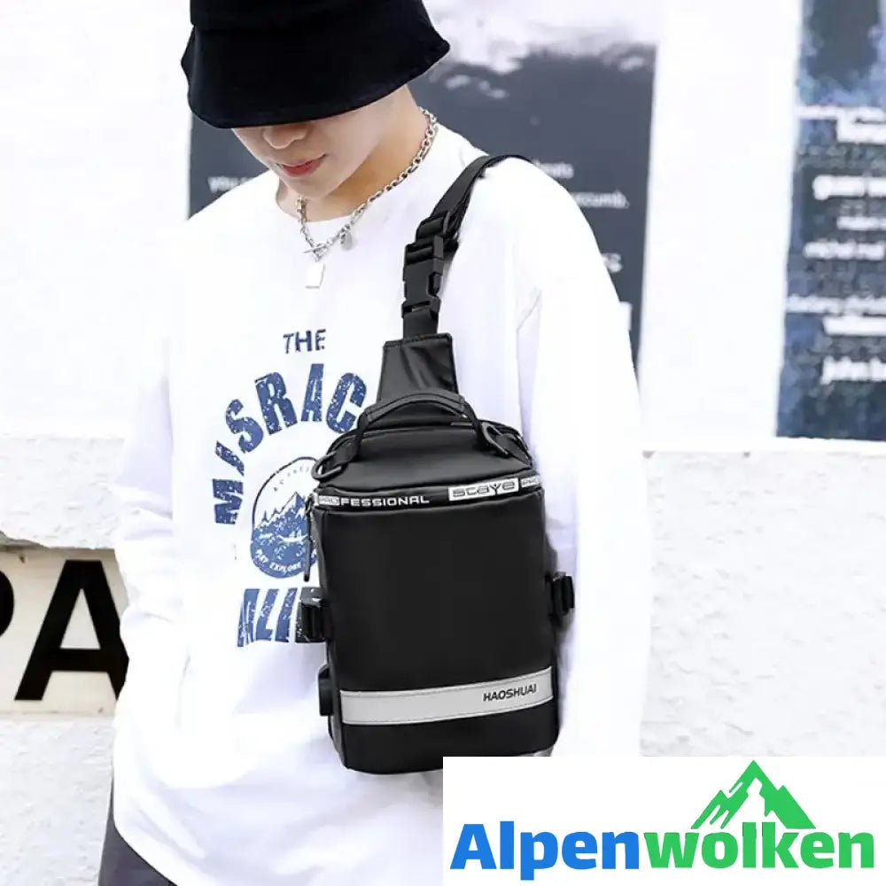 Alpenwolken - Diebstahlsichere Herren-Brusttasche mit USB-Ladefunktion