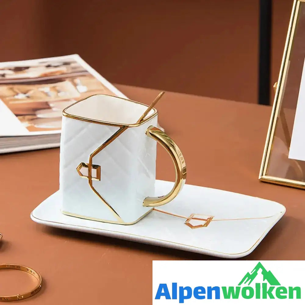 Alpenwolken - Kreative Tasse in Handtaschenform mit Untertasse und Löffel blau