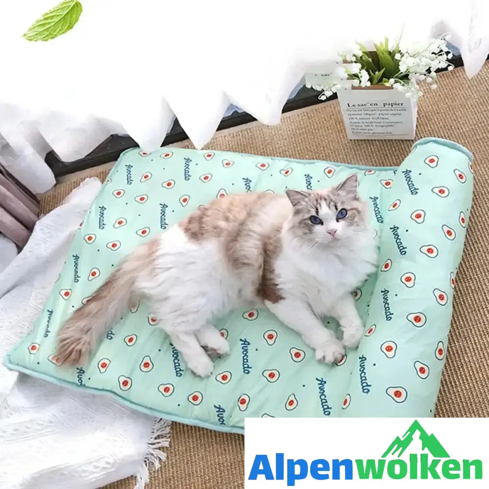 Alpenwolken - Kühlmatte aus Eisseide für Hunde und Katzen