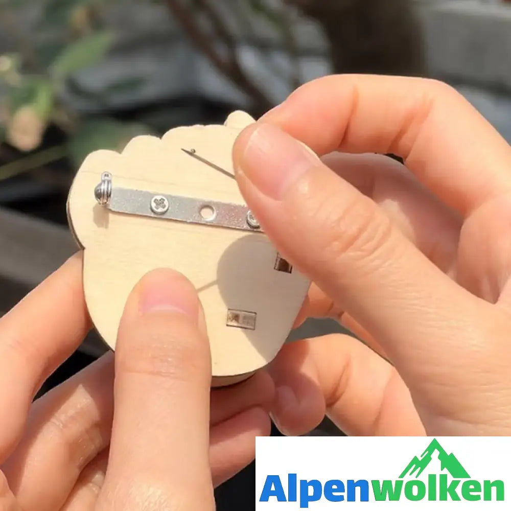 Alpenwolken - Lustige Fingerbrosche aus Holz