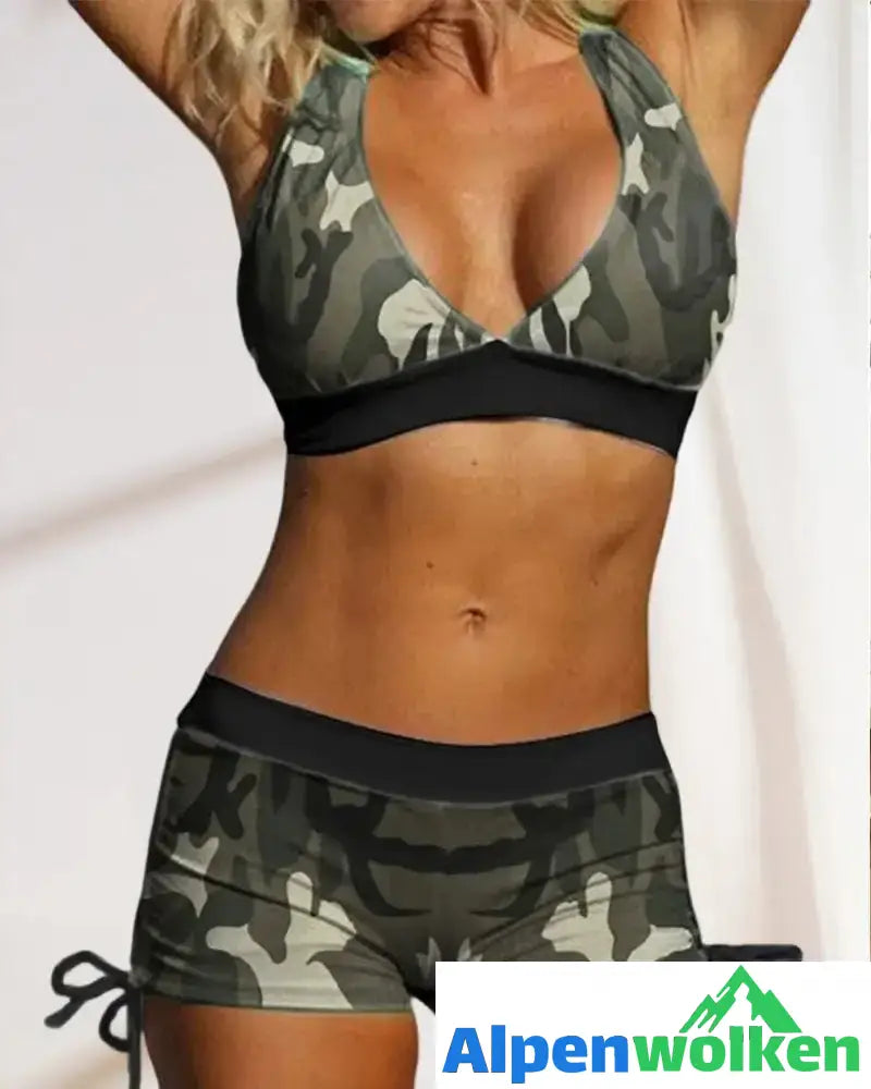 Alpenwolken - Neckholder-Bikini mit Camouflage-Print