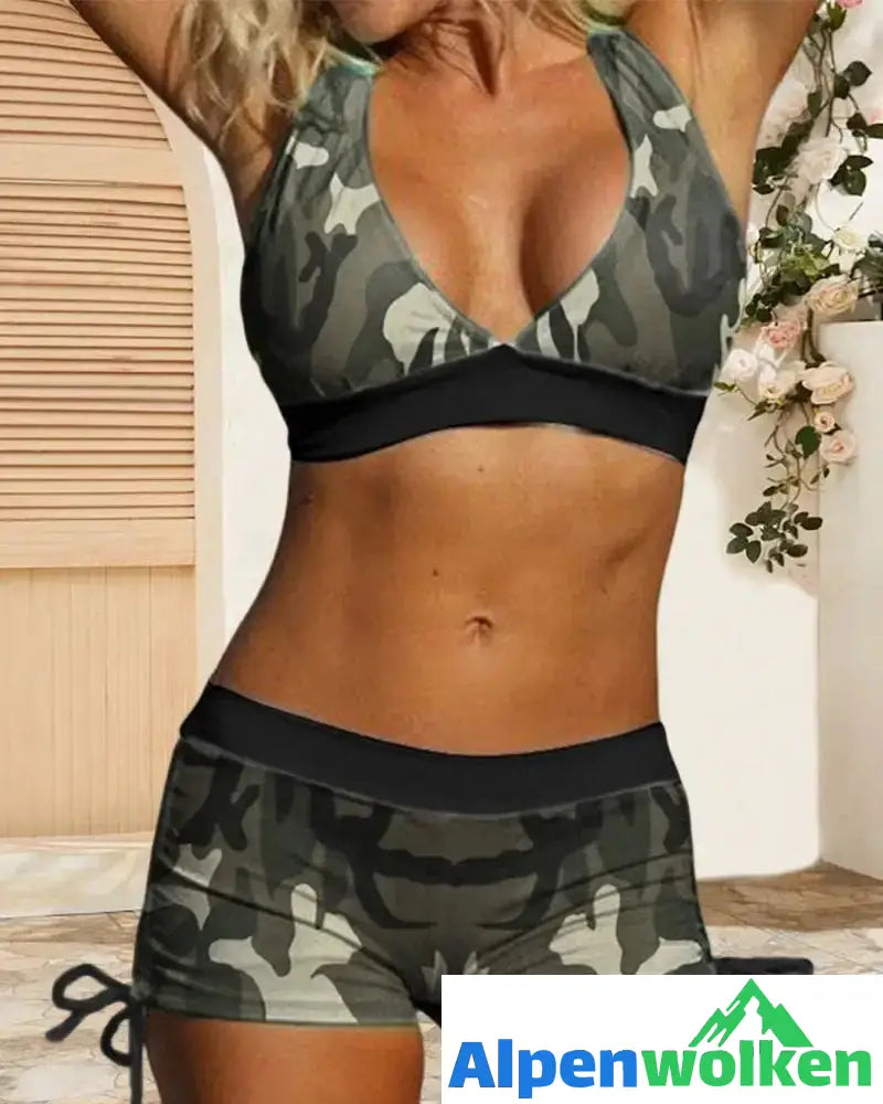 Alpenwolken - Neckholder-Bikini mit Camouflage-Print