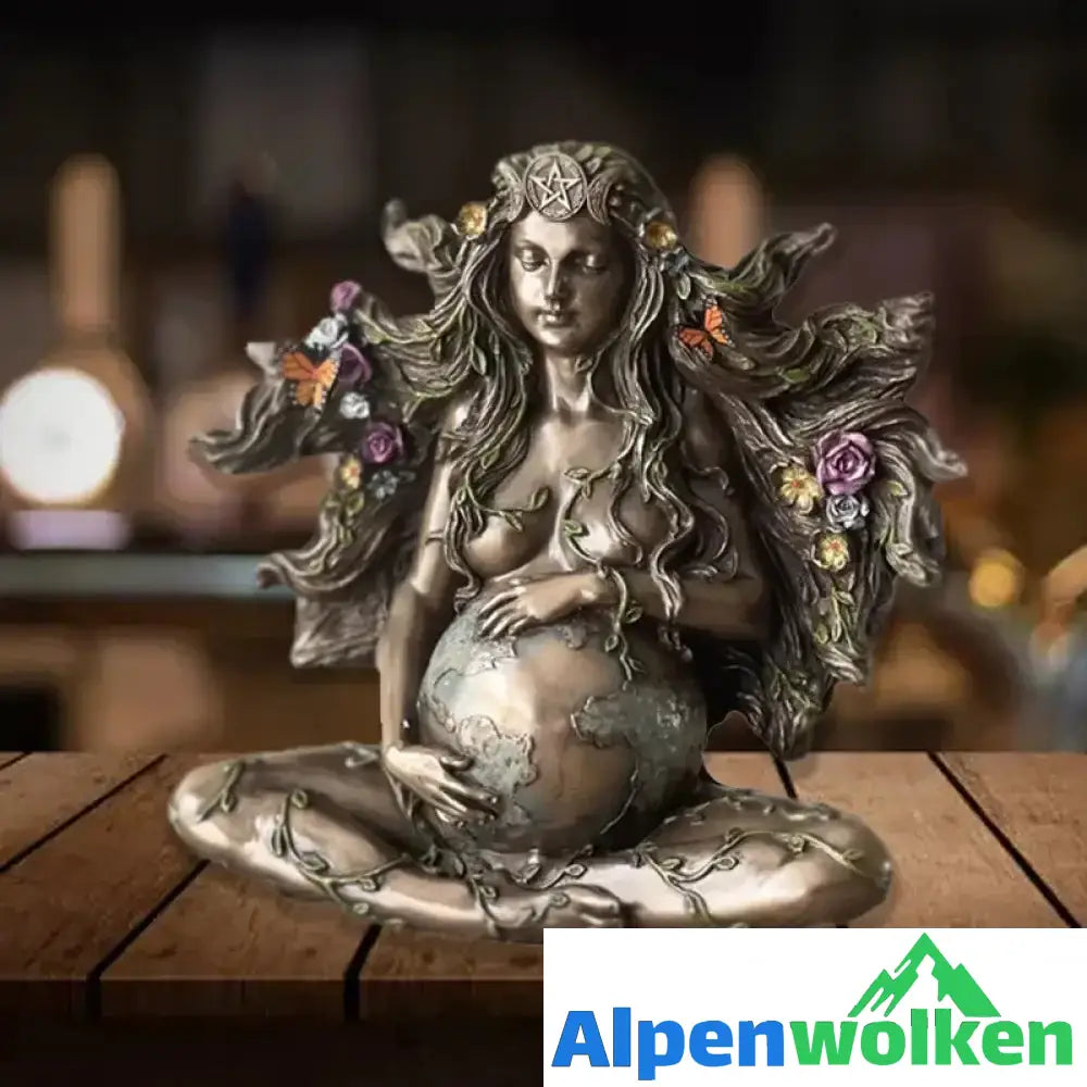 Alpenwolken - Schmetterling Mutter Erde Gaia Statue