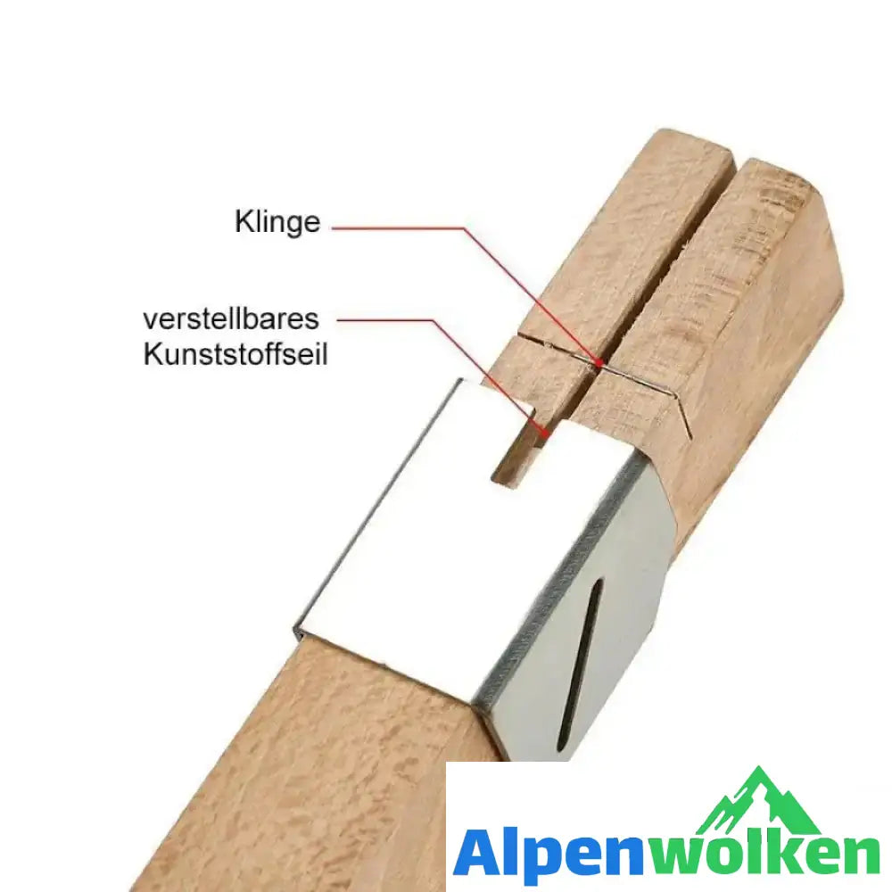 Alpenwolken - Schneidwerkzeug-Plastikflaschen in ein Seil schneiden