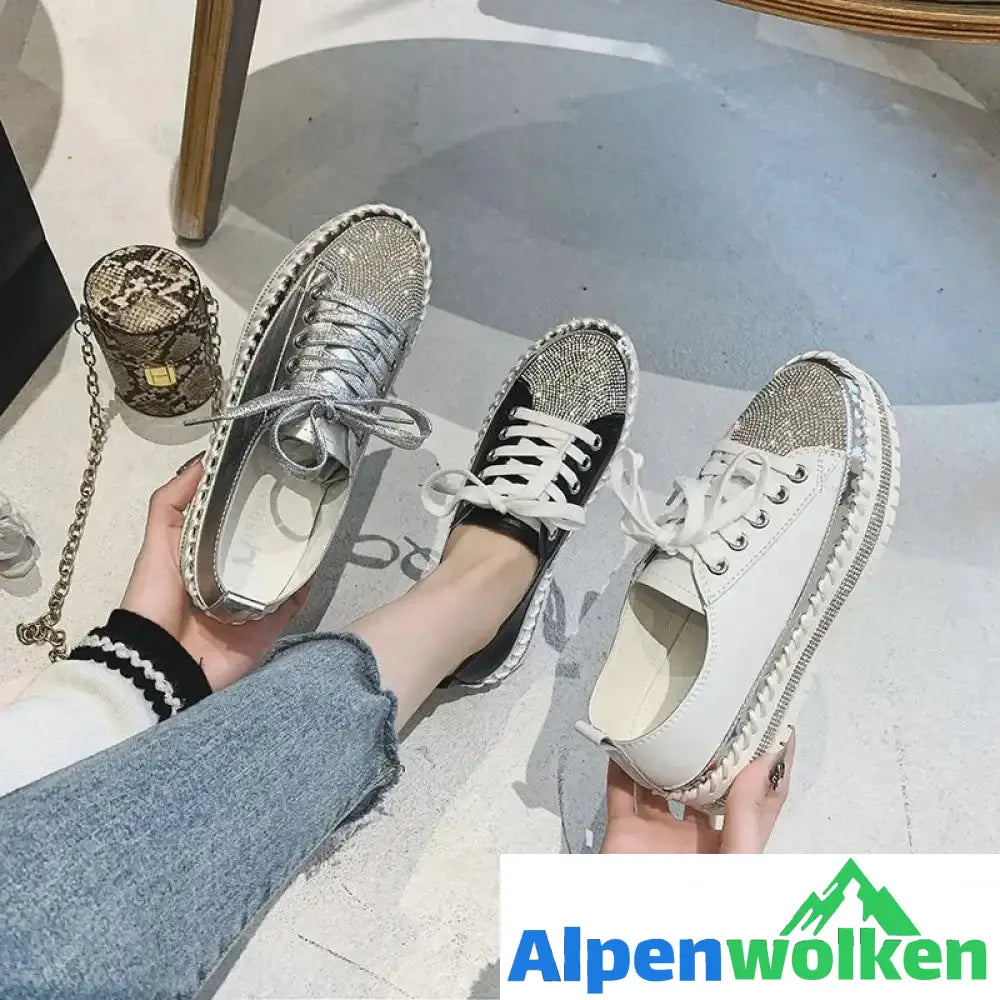 Alpenwolken - SNEAKERS AUS DIAMOND SILVER LEDER | festival outfit