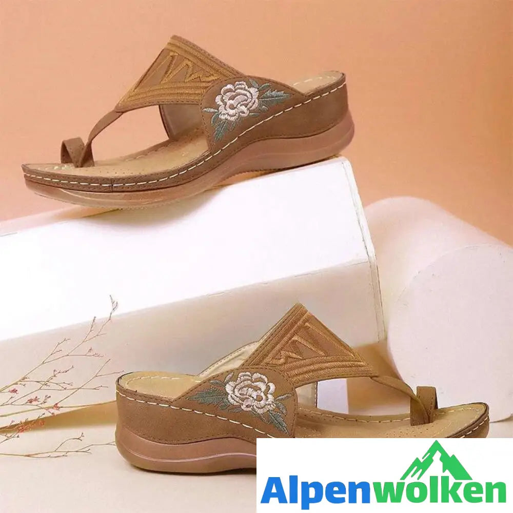 Alpenwolken - STICKEREI KOMFY WEDGES SANDALEN