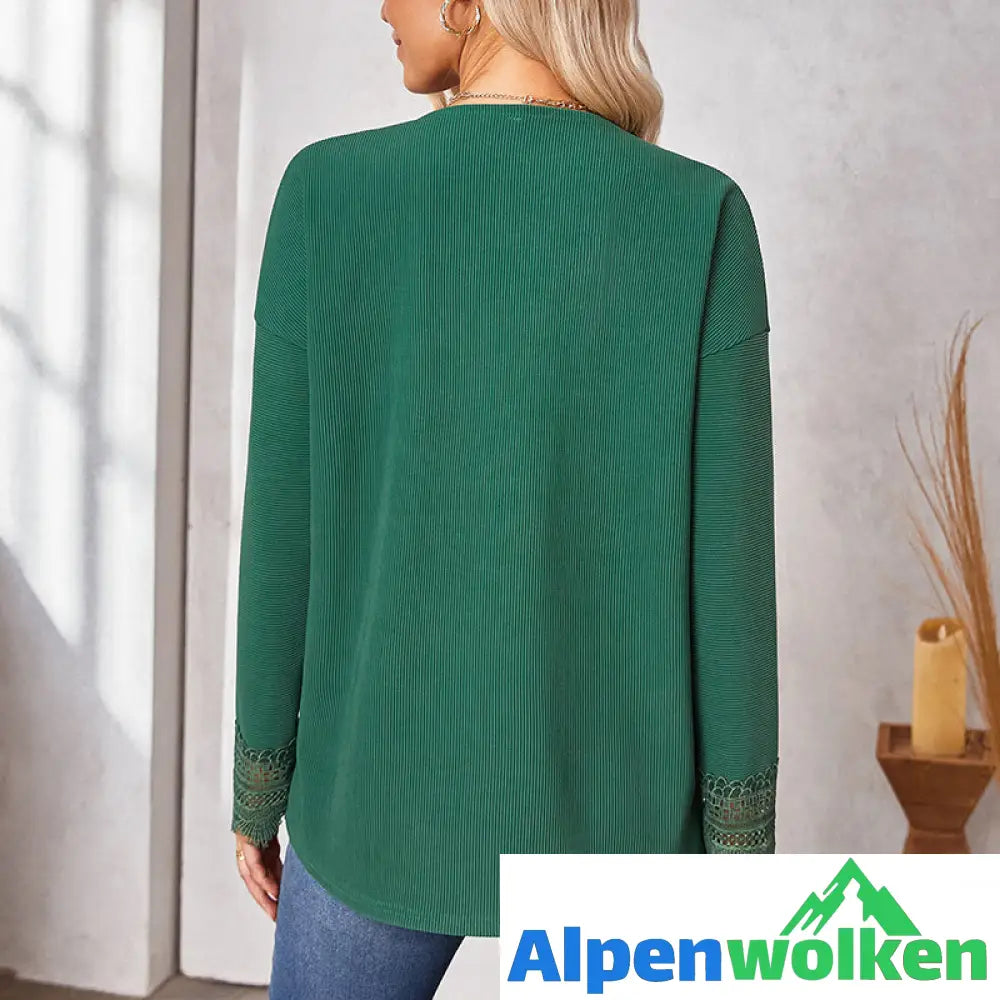 Alpenwolken - Strickpullover mit V-Ausschnitt aus Spitze