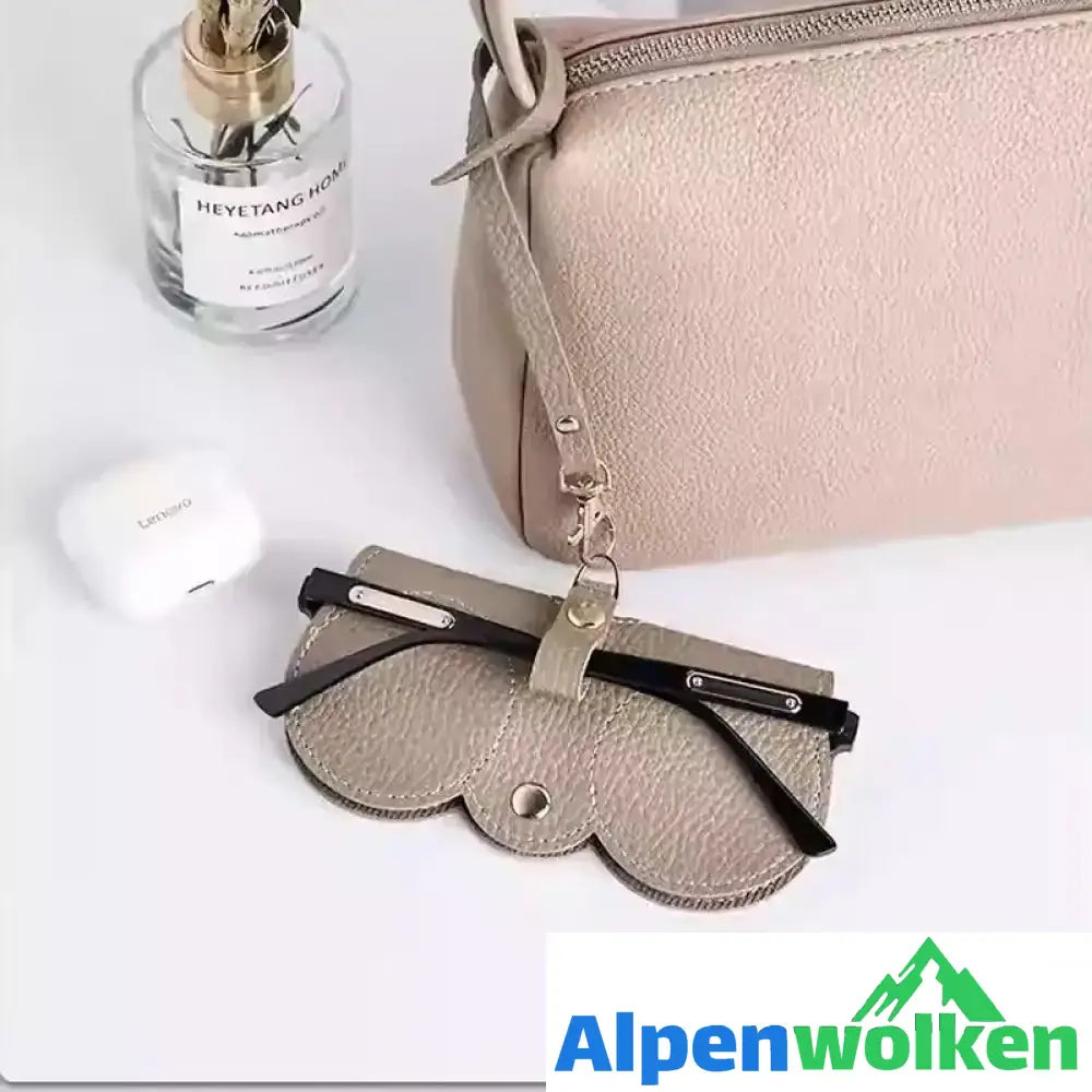 Alpenwolken - Tragbares Etui für Sonnenbrillen