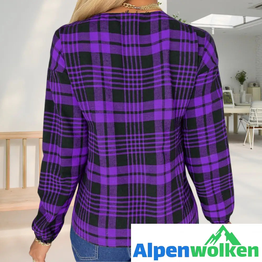 Alpenwolken - V-Ausschnitt kariertes T-Shirt