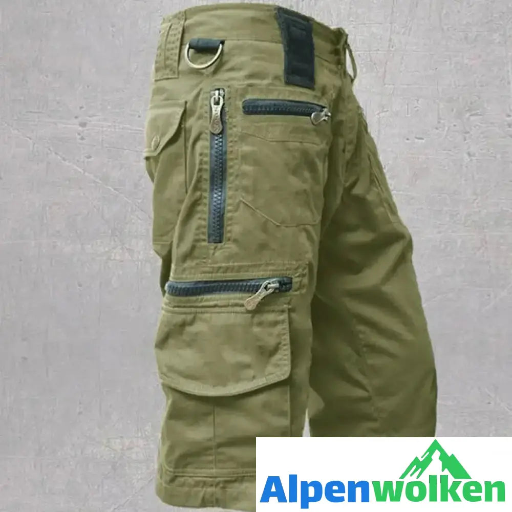 Alpenwolken - Vielseitige Sportshorts für Herren