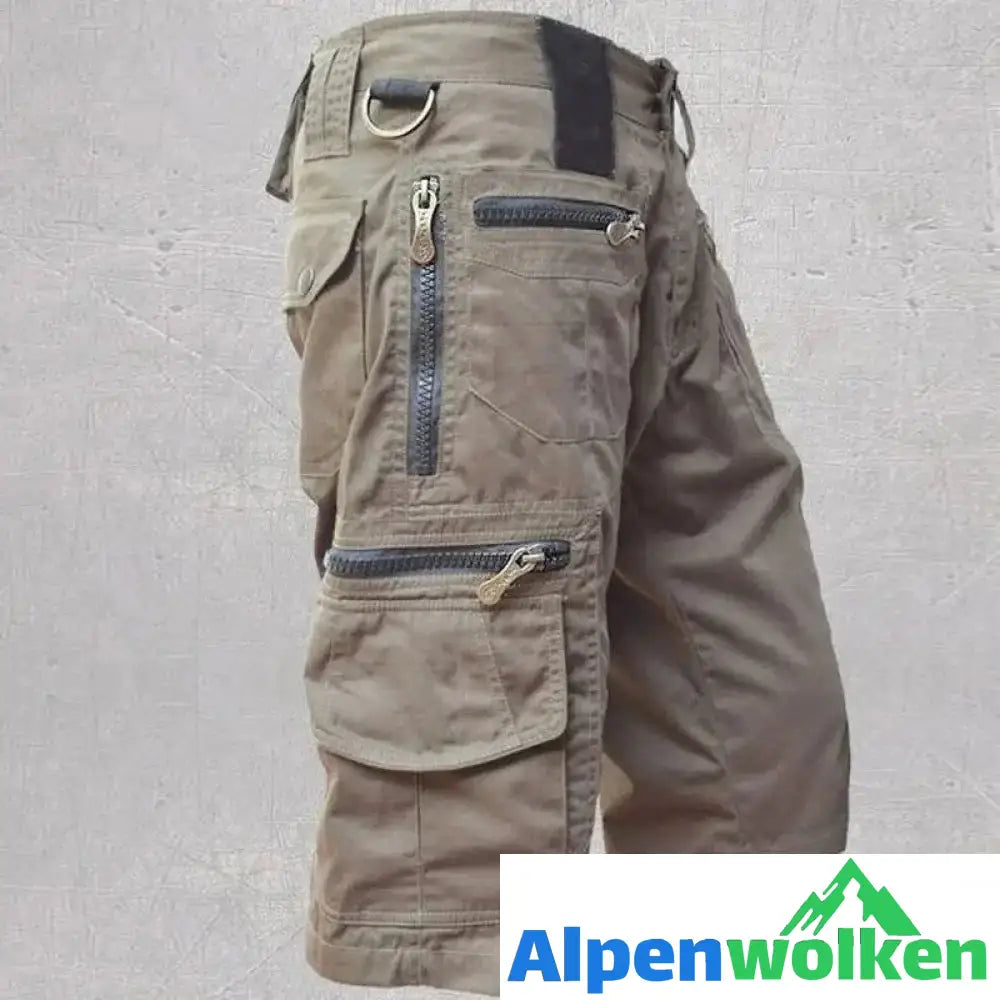 Alpenwolken - Vielseitige Sportshorts für Herren