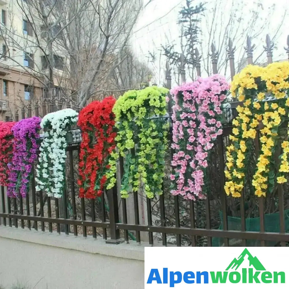 Alpenwolken - Violetter Blumenampel der Simulation